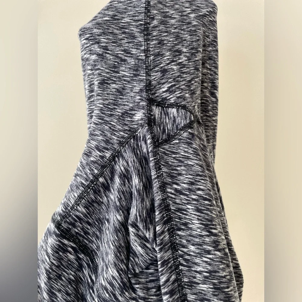 LULULEMON Ready To Rulu Tight 28” Spaced Out Space Dye Black White Size 6